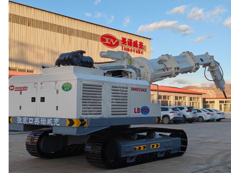 LB100型履帶式全液壓拆爐機(jī) 